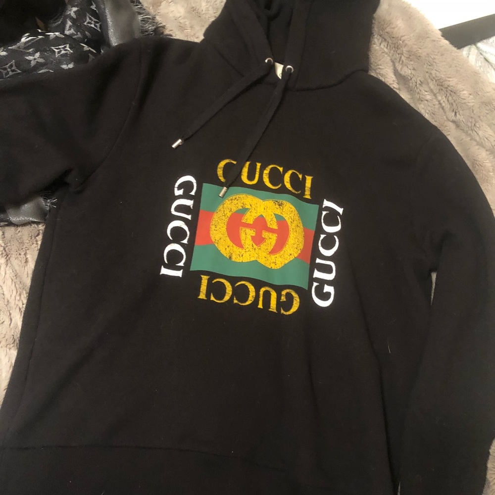 Small men’s Gucci hoodie